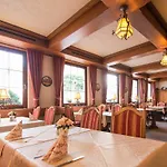 Restaurant Alte Linde 3*