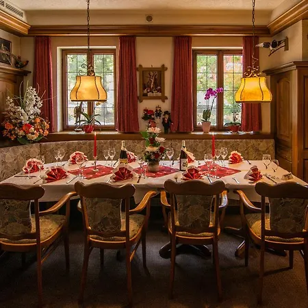 Hotel Restaurant Alte Linde 3*