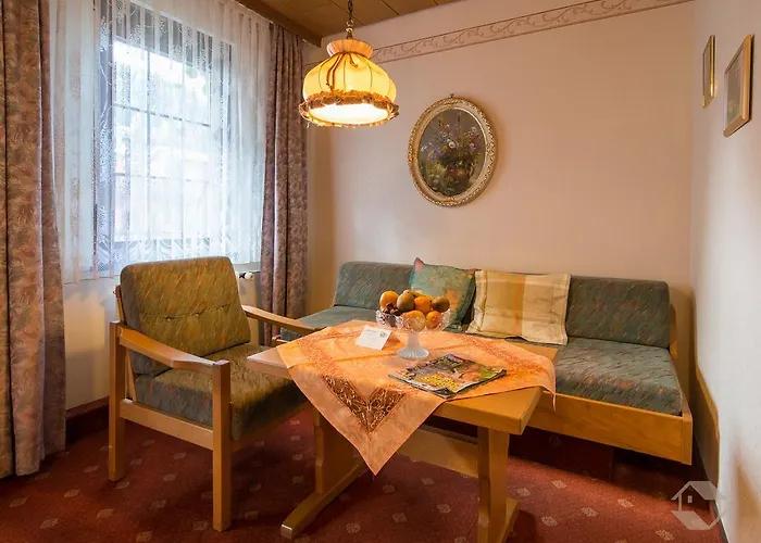 Hotel Restaurant Alte Linde 3*